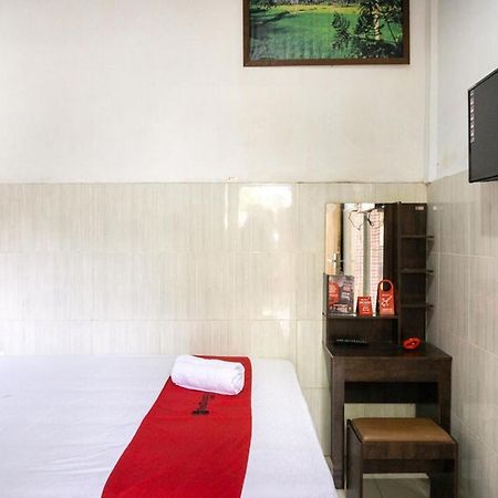 Reddoorz @ Hotel Surabaya Sumenep מראה חיצוני תמונה