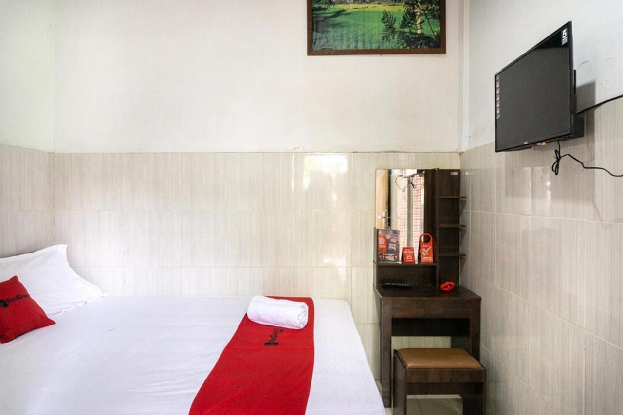 Reddoorz @ Hotel Surabaya Sumenep מראה חיצוני תמונה