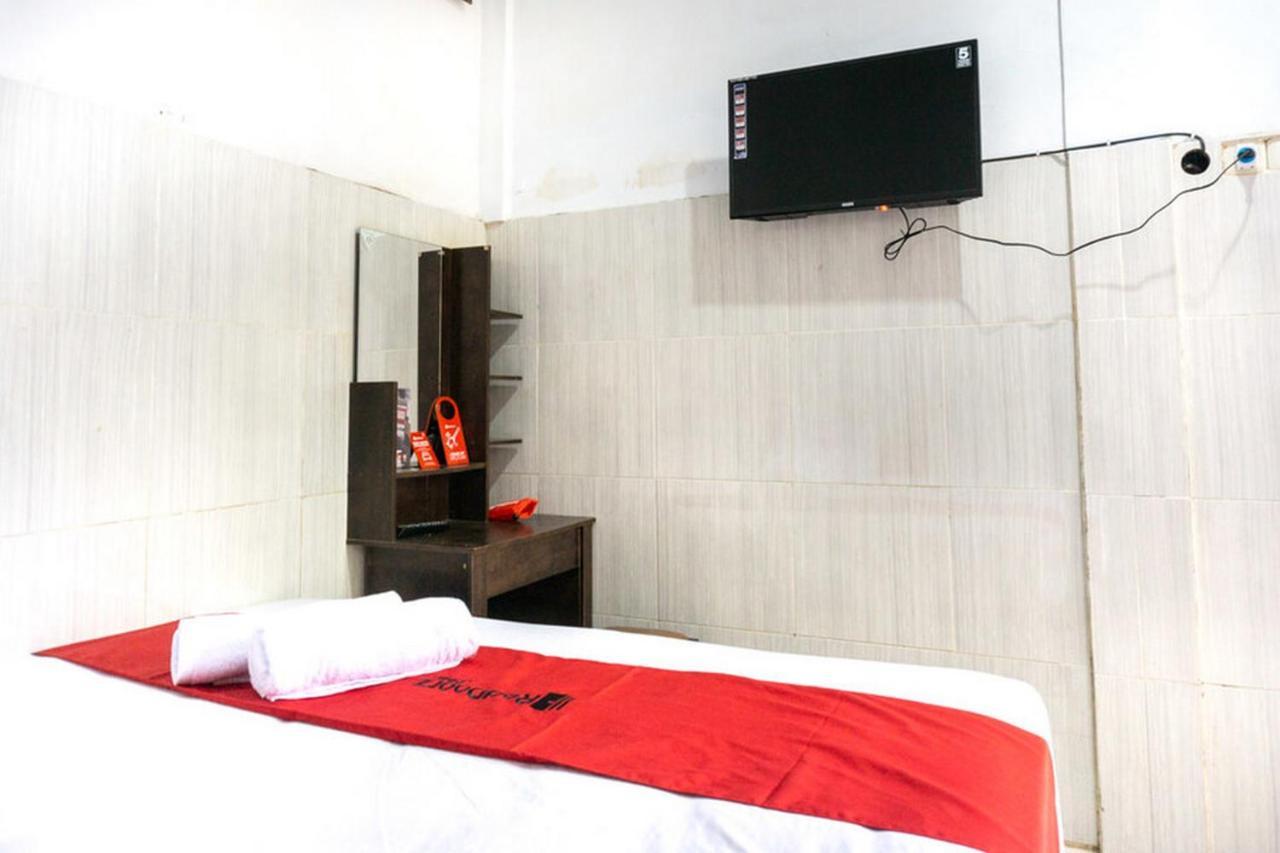 Reddoorz @ Hotel Surabaya Sumenep מראה חיצוני תמונה