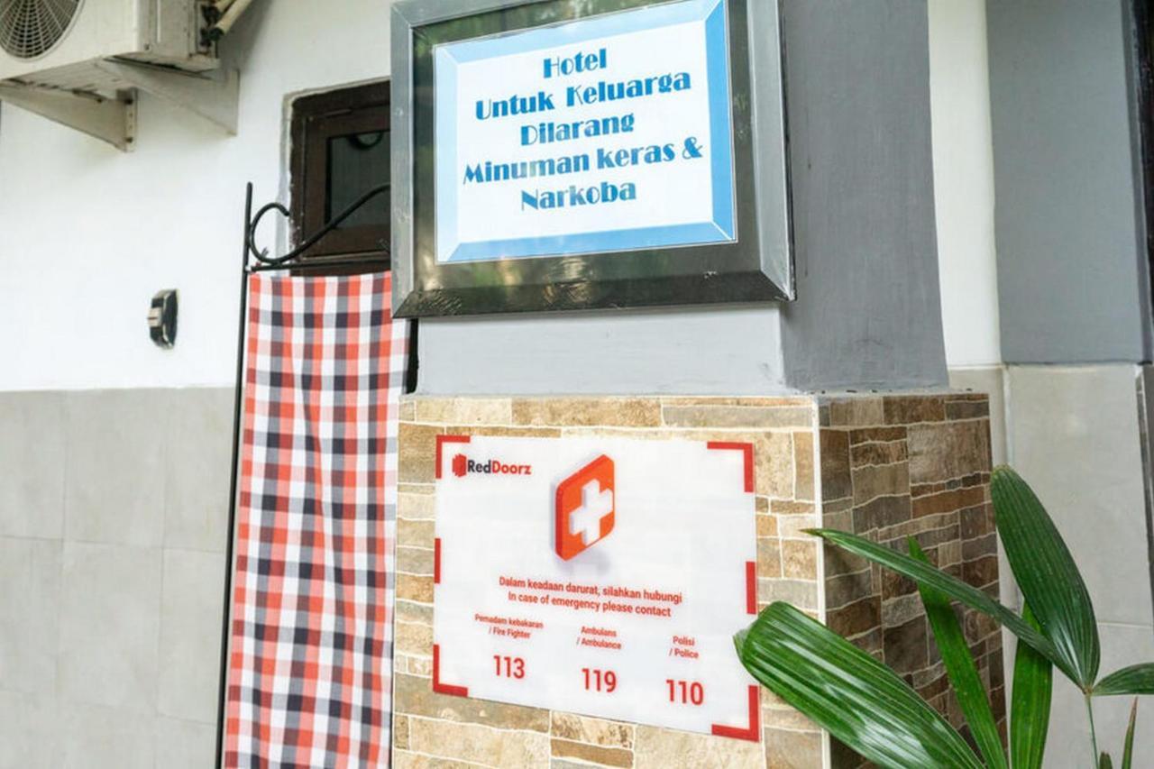 Reddoorz @ Hotel Surabaya Sumenep מראה חיצוני תמונה