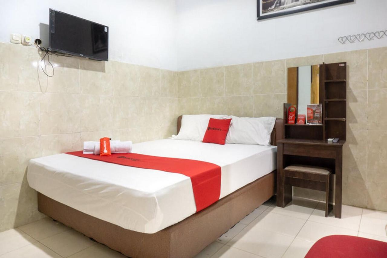 Reddoorz @ Hotel Surabaya Sumenep מראה חיצוני תמונה