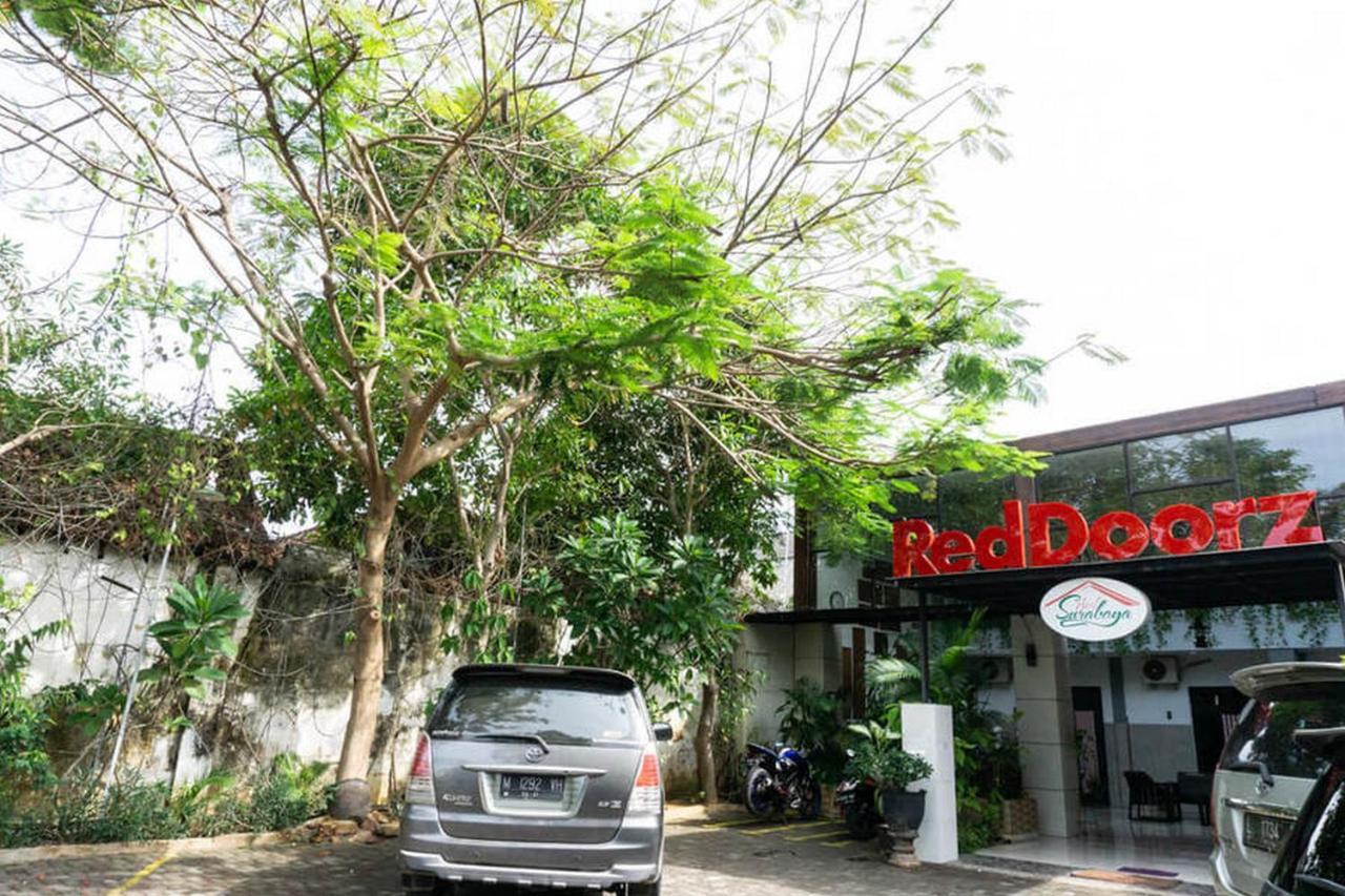 Reddoorz @ Hotel Surabaya Sumenep מראה חיצוני תמונה