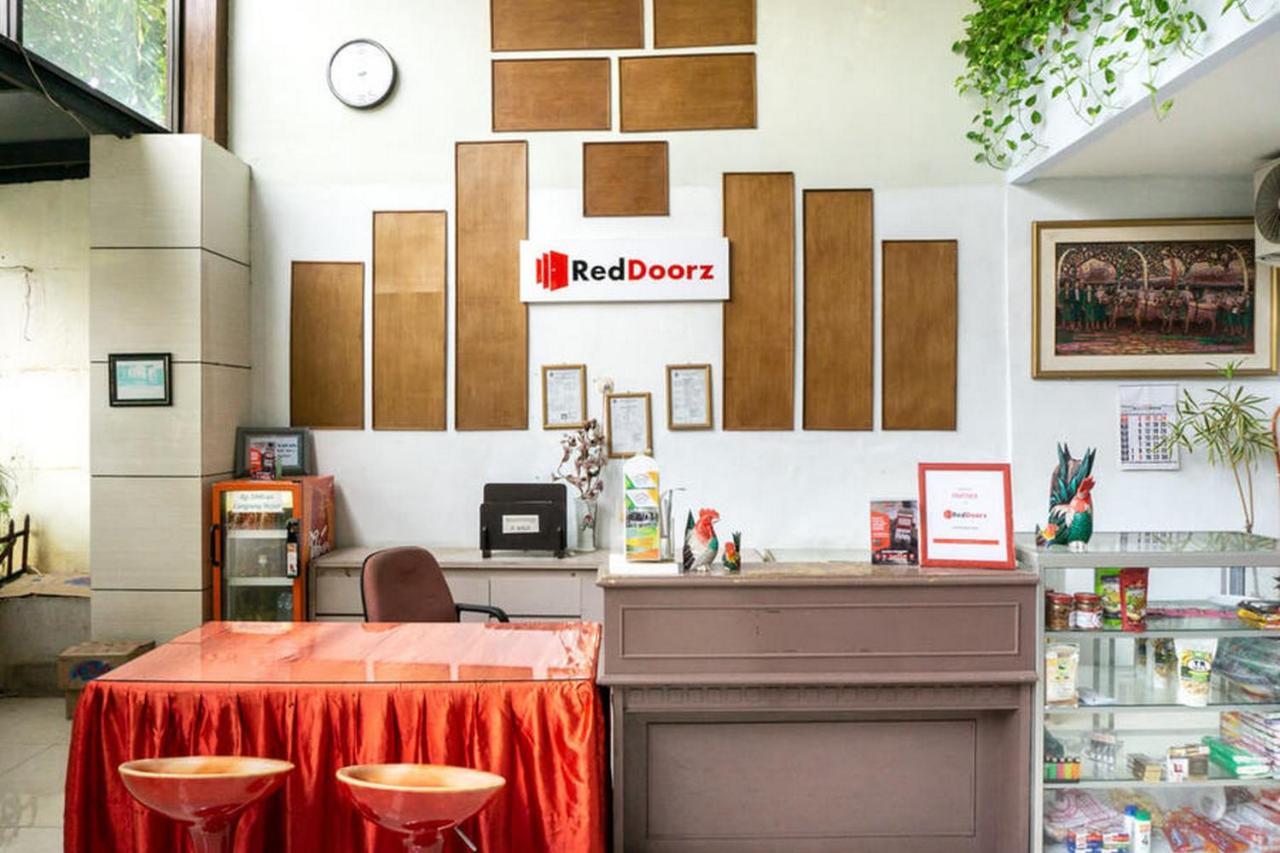 Reddoorz @ Hotel Surabaya Sumenep מראה חיצוני תמונה