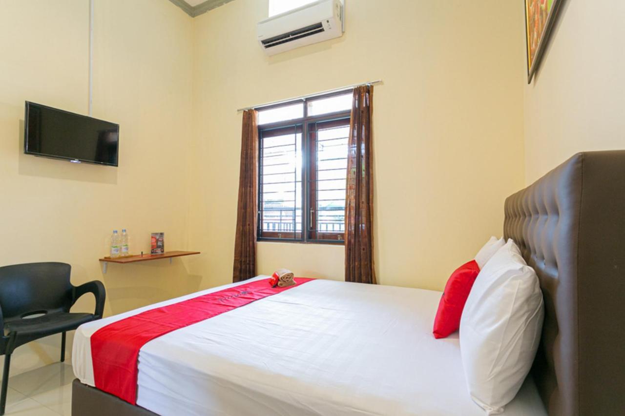 Reddoorz @ Hotel Surabaya Sumenep מראה חיצוני תמונה