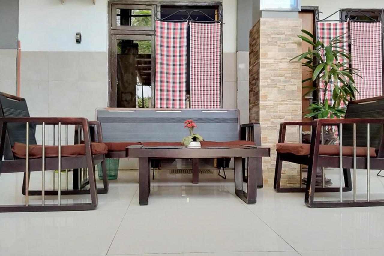 Reddoorz @ Hotel Surabaya Sumenep מראה חיצוני תמונה