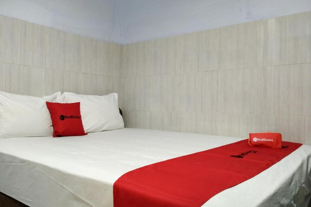 Reddoorz @ Hotel Surabaya Sumenep מראה חיצוני תמונה